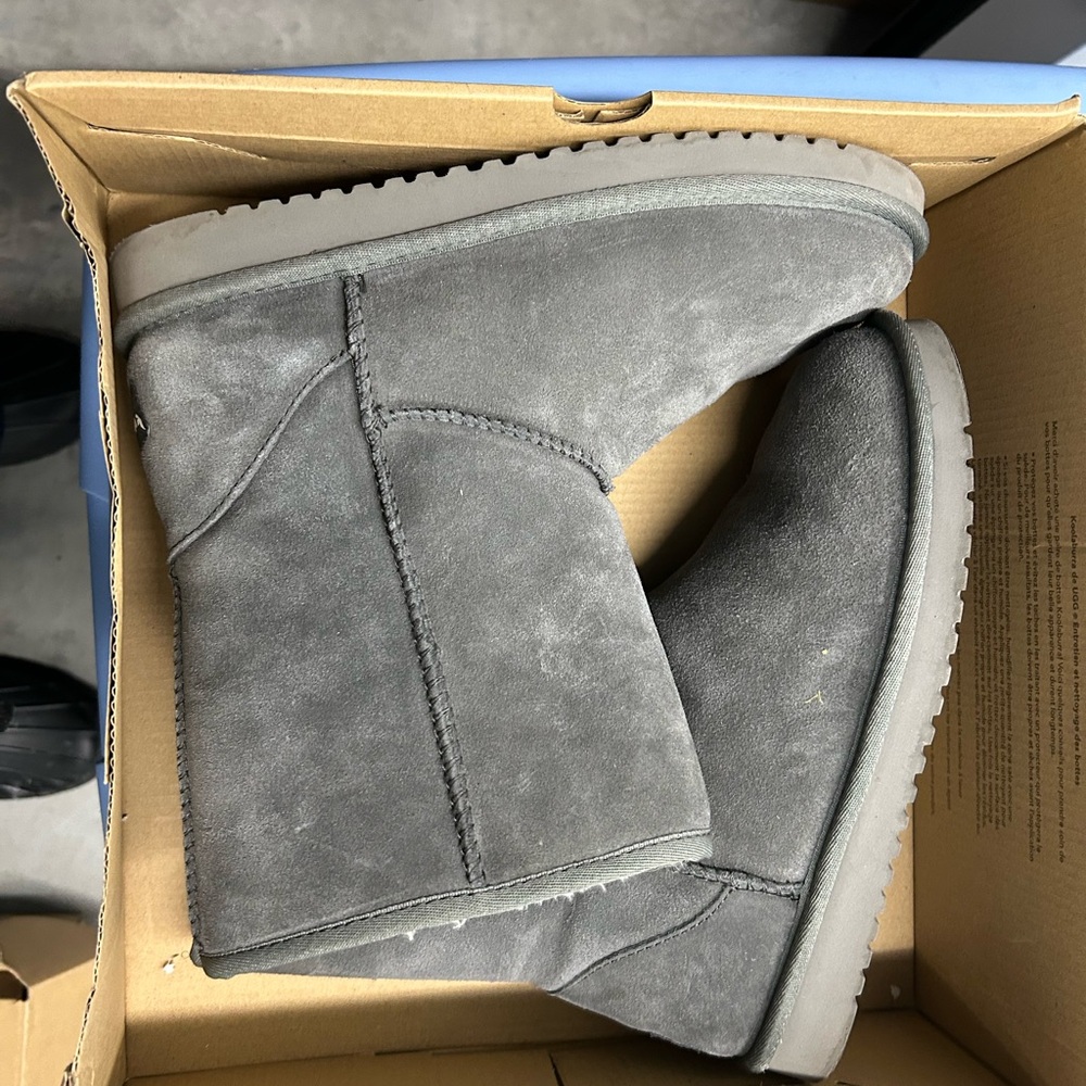 Koolaburra by UGG boots